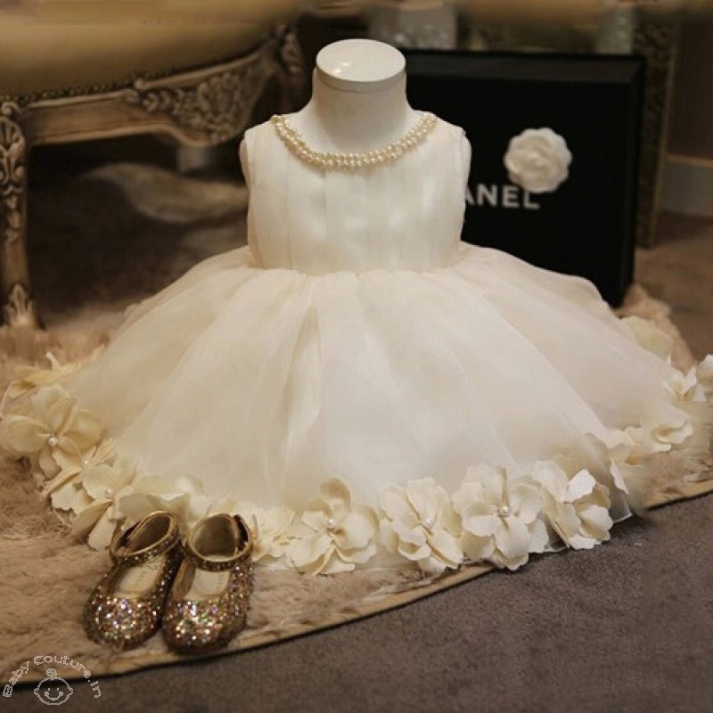 lovely_fairytale_flowers_peals_party_dress