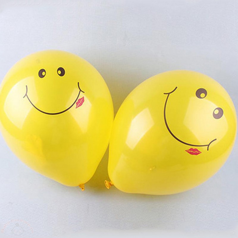 smiley_kiss_12_inch_balloons3
