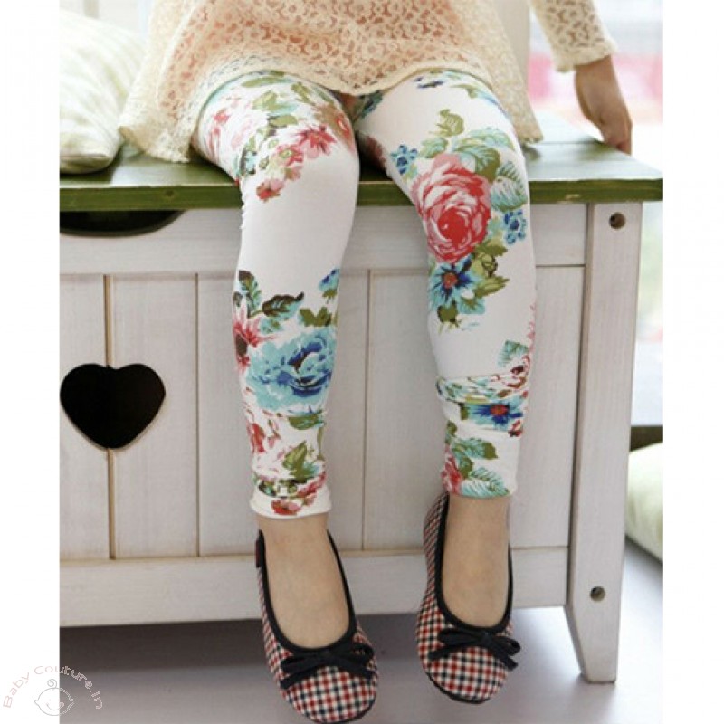 white_roses_pretty_floral_leggings_1