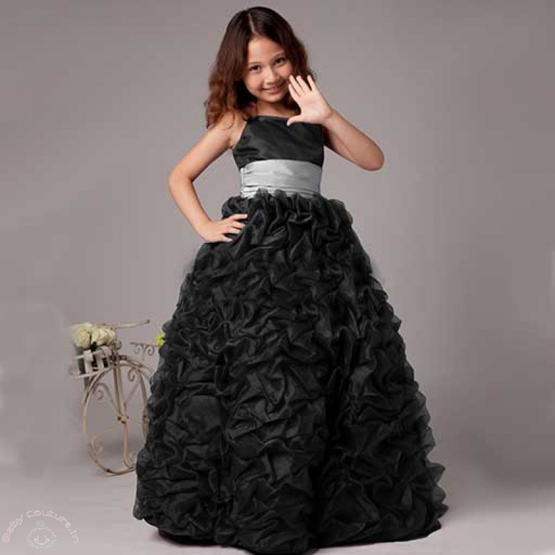 silver-bow-black-waves-kids-gown