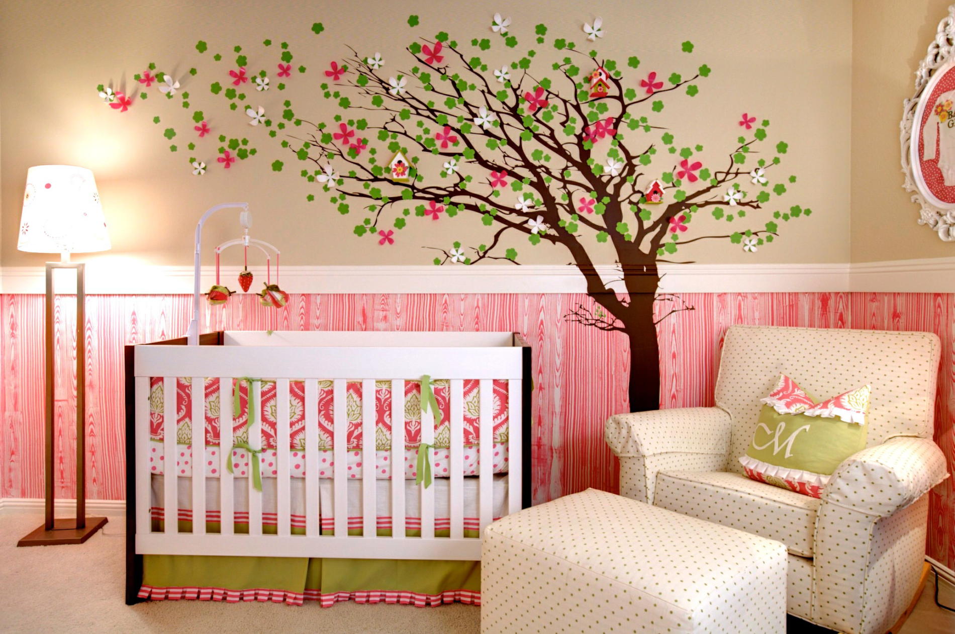 decorate nursery
