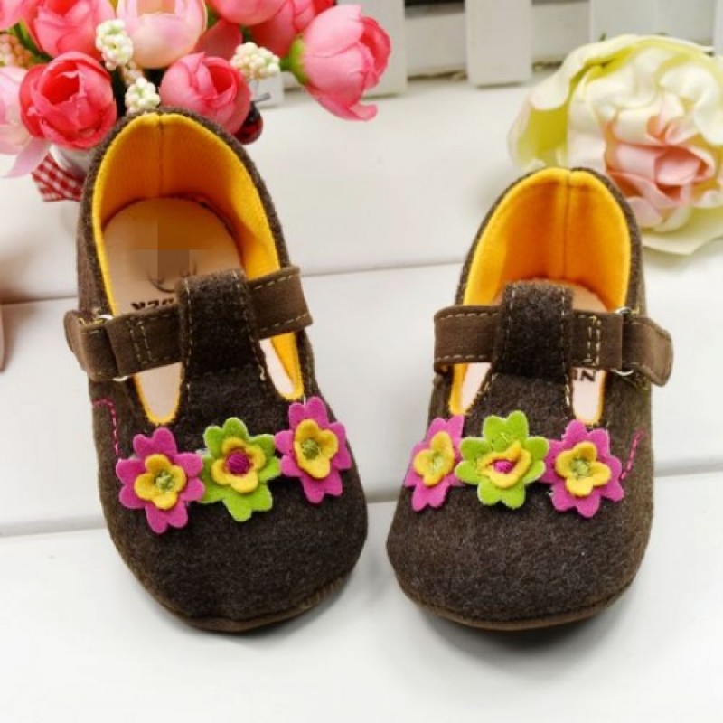 Beautiful Brown Flower Shoes