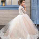 Awe-inspiring Dresses For Your Diva At Babycouture